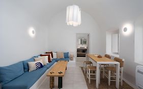 Kalyva Cycladic House - Oia Santorini